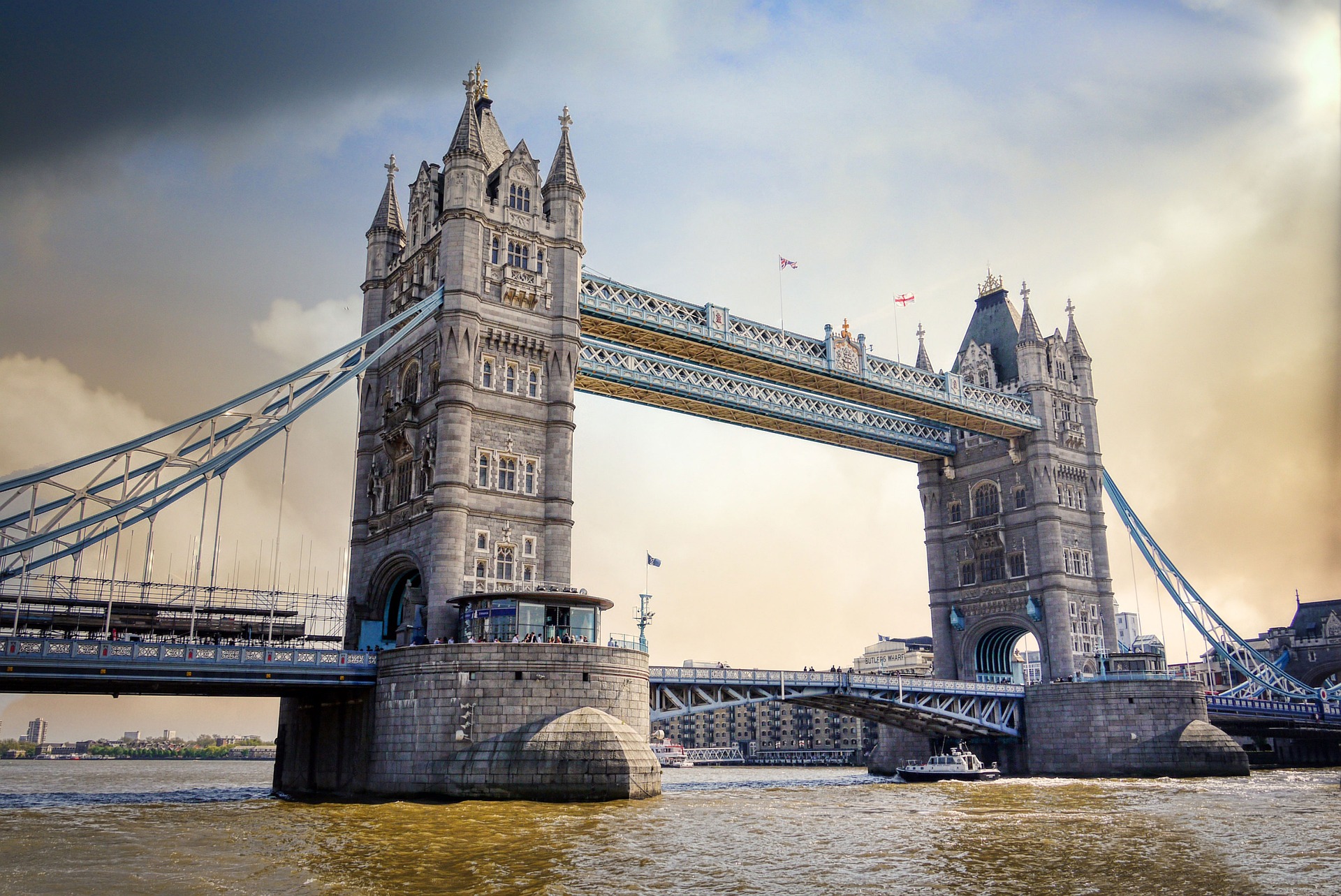 fietzfotos-tower-bridge-5727975_1920