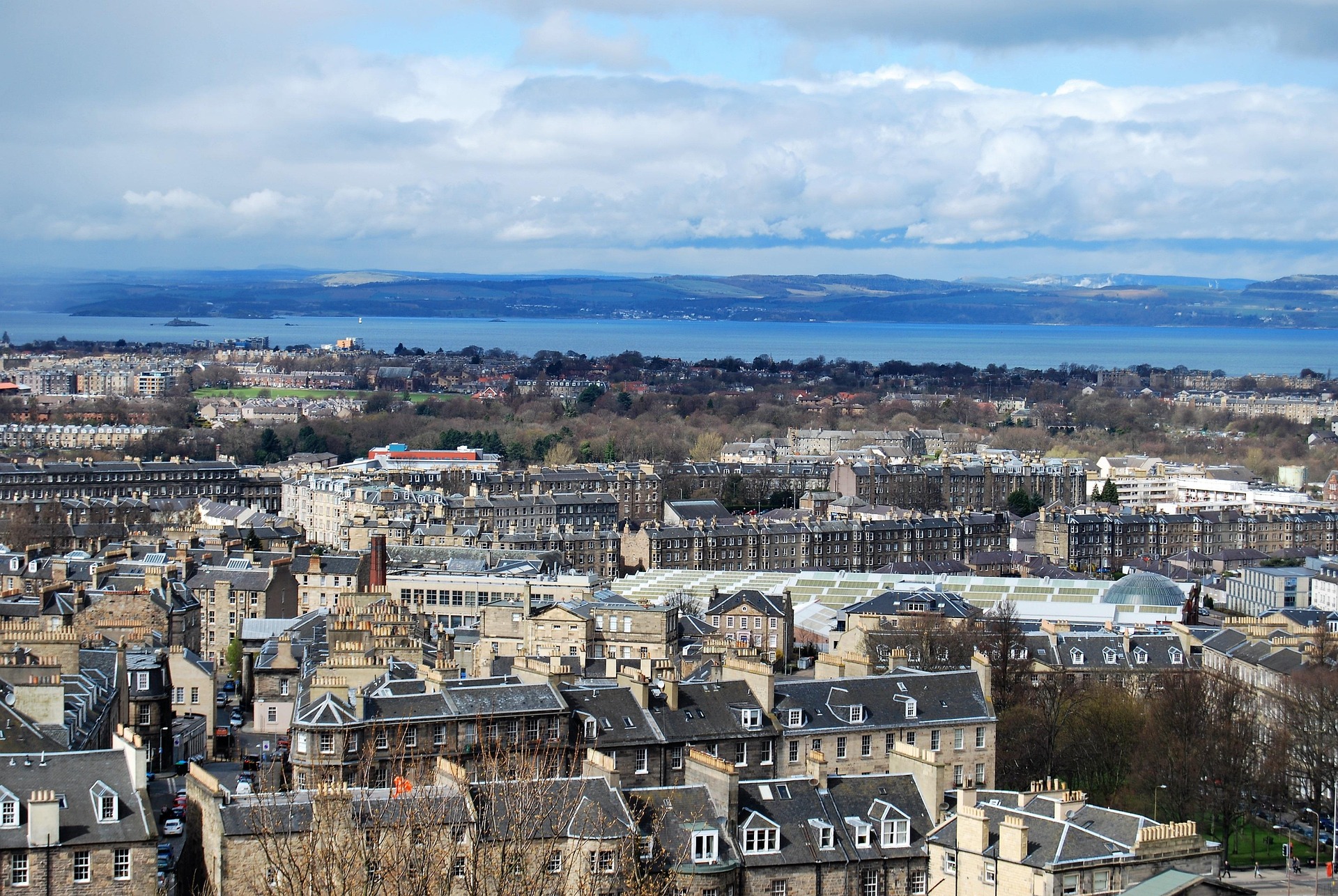 sumulee-edinburgh-4038803_1920